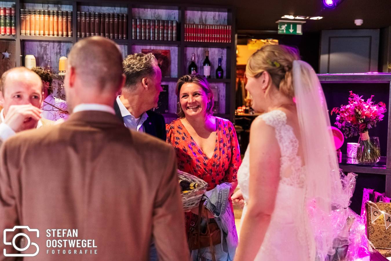 Stefan Oostwegel Fotografie - Binnenkomst avondgasten - Receptie